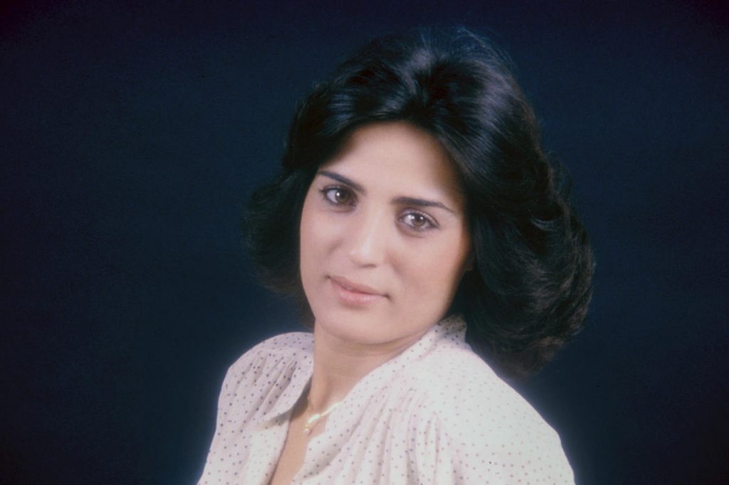 Qui Est Le Mari De Linda De Suza