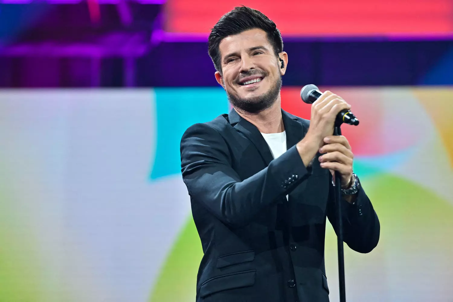 Vincent Niclo Et Son Compagnon