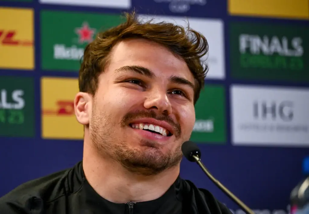 Antoine Dupont Copine