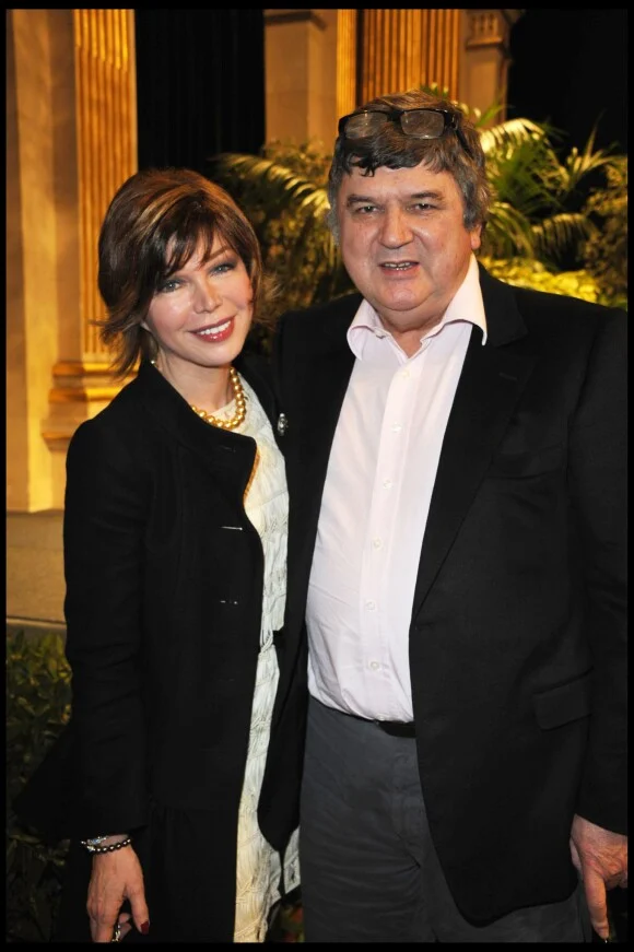 Qui Est Le Mari De Karen ?
