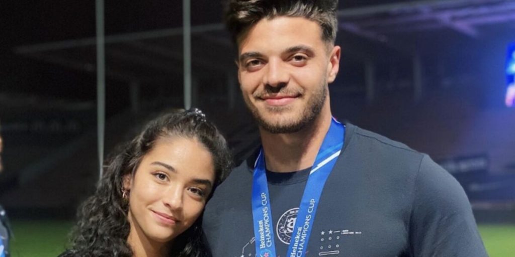 Romain Ntamack Copine